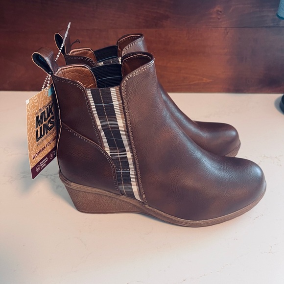 Muk Luks Brown England Oxford Wedge Ankle Bootie size 8 - Picture 3 of 10